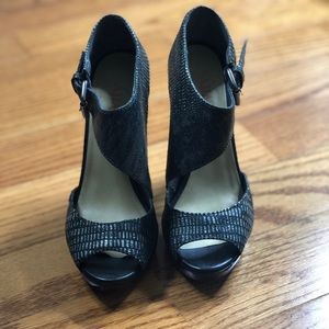 Levity Peep toe Heels